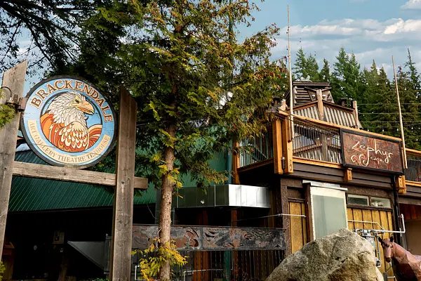 Brackendale Art Gallery Theatre Teahouse, Canada