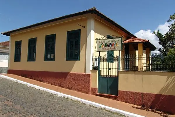 Casa da Cultura Professor Miguel Reale, Brazil
